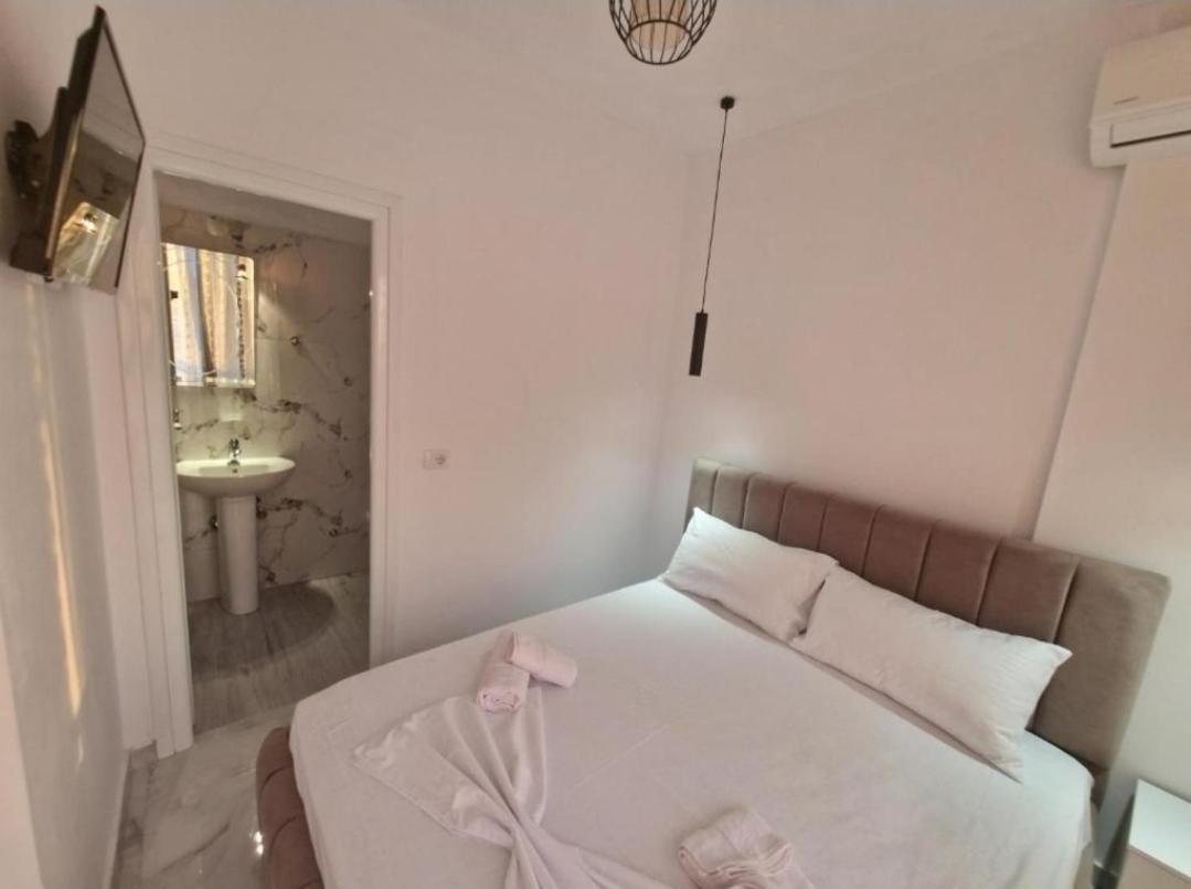 Blue Hotel كساميل المظهر الخارجي الصورة