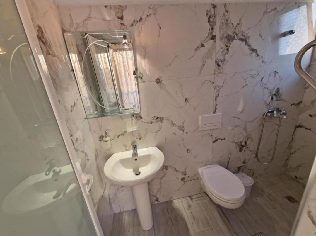 Blue Hotel كساميل المظهر الخارجي الصورة